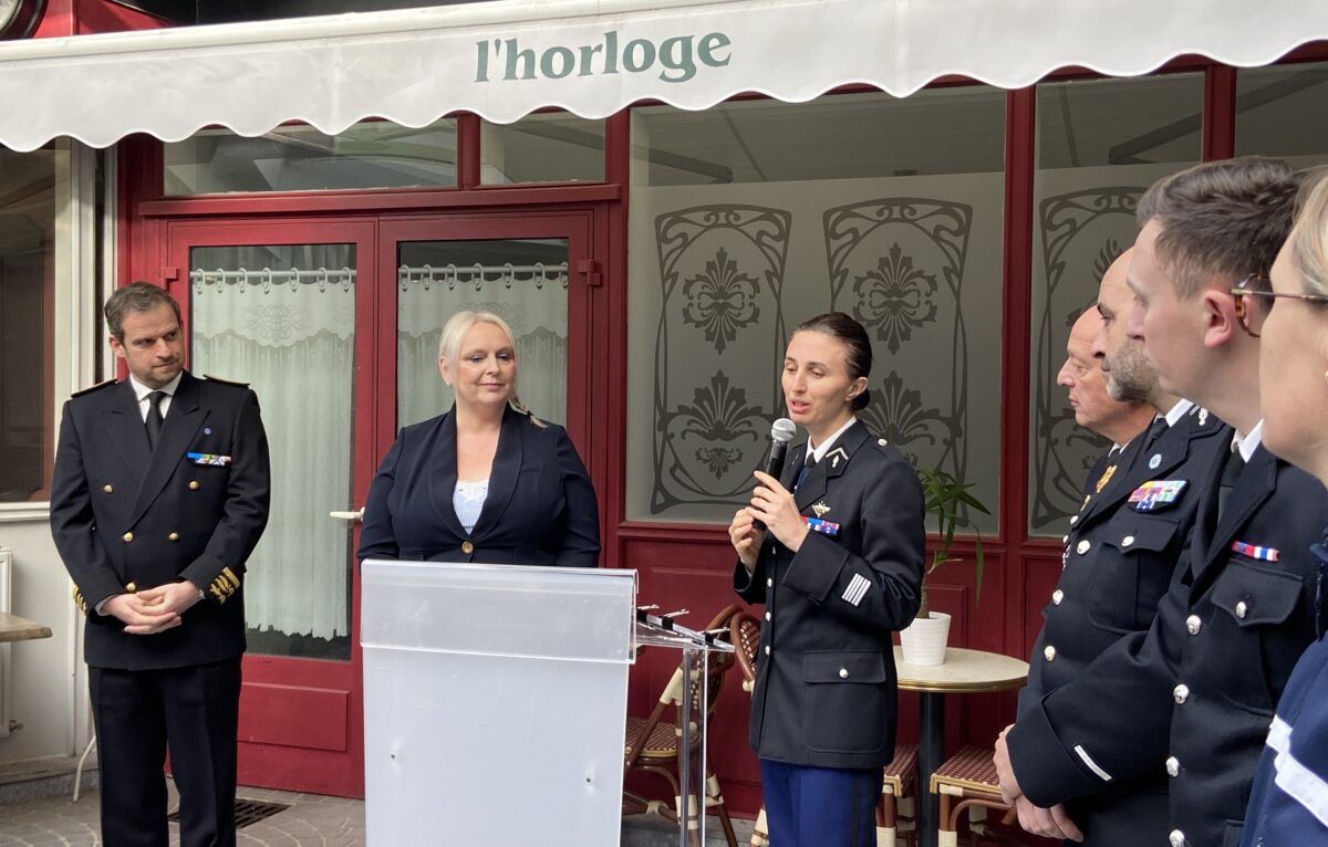La maréchal des logis-chef Alexandra Monnot et la colonel Élodie Montet. &copy; Élodie R.