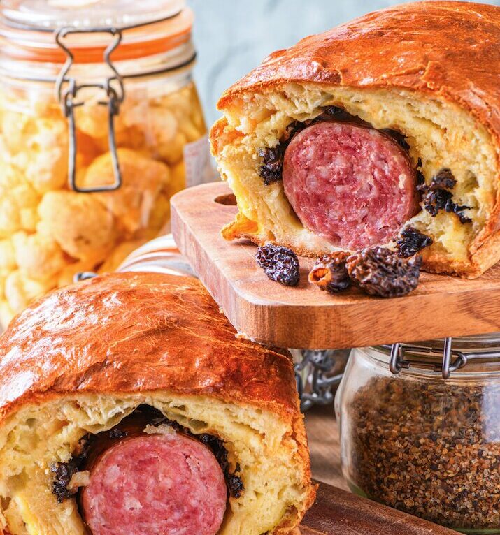 Saucisse de Morteau briochée aux morilles  &copy; William B - ComtoisjeCuisine