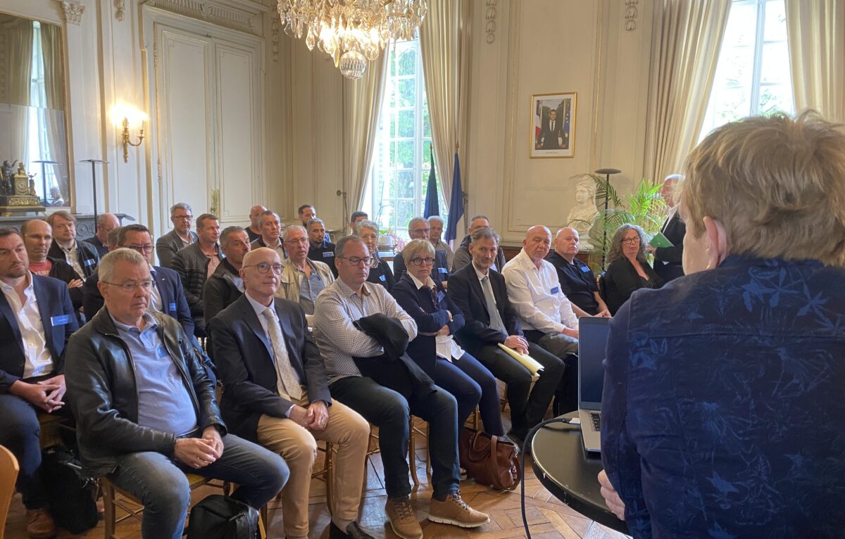  &copy; Hélène Loget