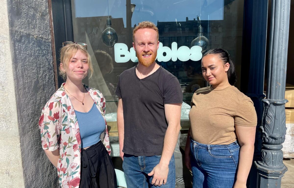 Jenny, Benoît et Lilou, l'équipe de Bubbles, 23 quai Veil Picard à Besançon. &copy; Alexane Alfaro