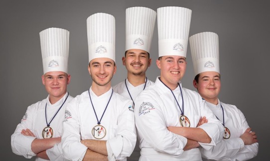 De gauche à droite : Timothé Fontanier, Thomas Buffel, Idriss Chartier, Noa Jardin Benjamin Bonnin.
 &copy; media photo