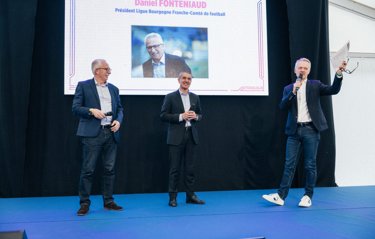  &copy; Fly view Pictures 