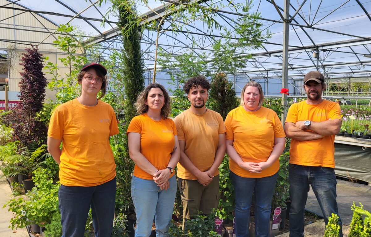 Florine, Ludivine, Lucie, Mehdi et David. &copy; Pépinières Bisontines