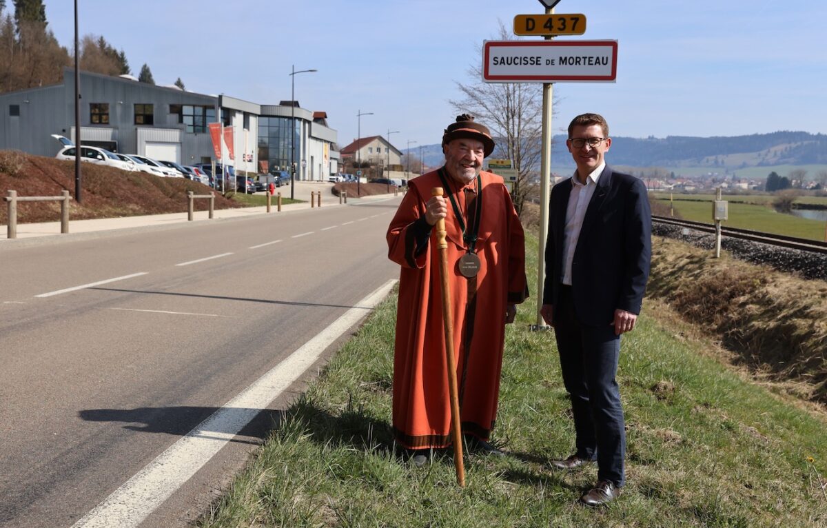 Michel Delacroix Président d'Honneur A2M et Cédric Bole Maire de Morteau &copy; NicolasSirondmprod.net.