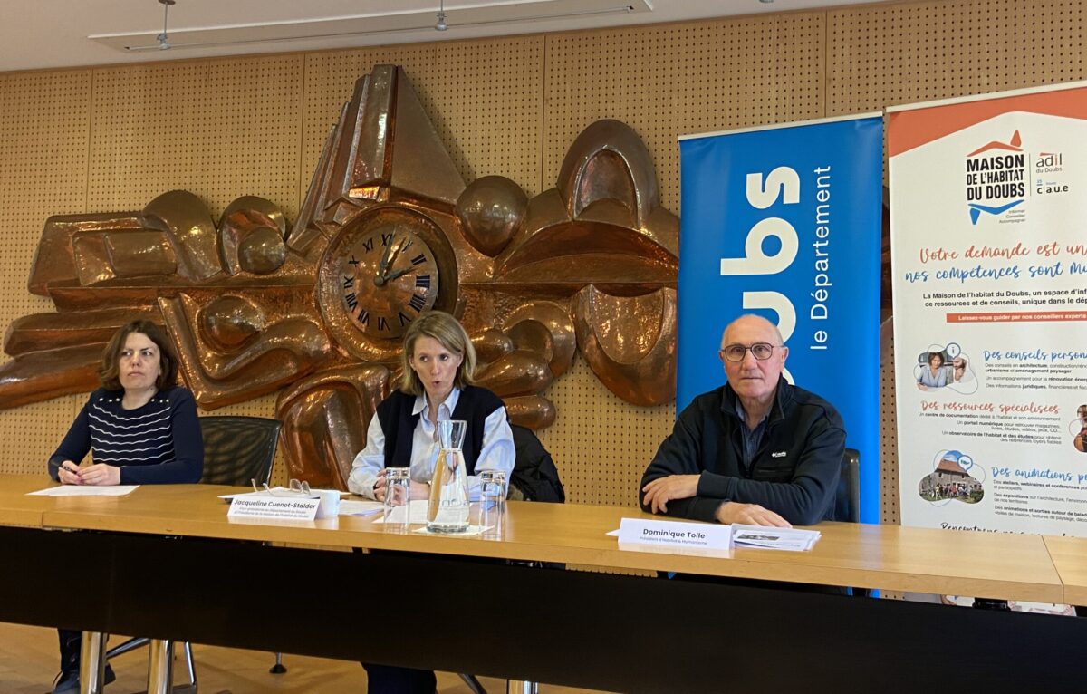 Amélie Teyssieux, Jacqueline Cuenot-Stalder et Dominique Tolle. &copy;