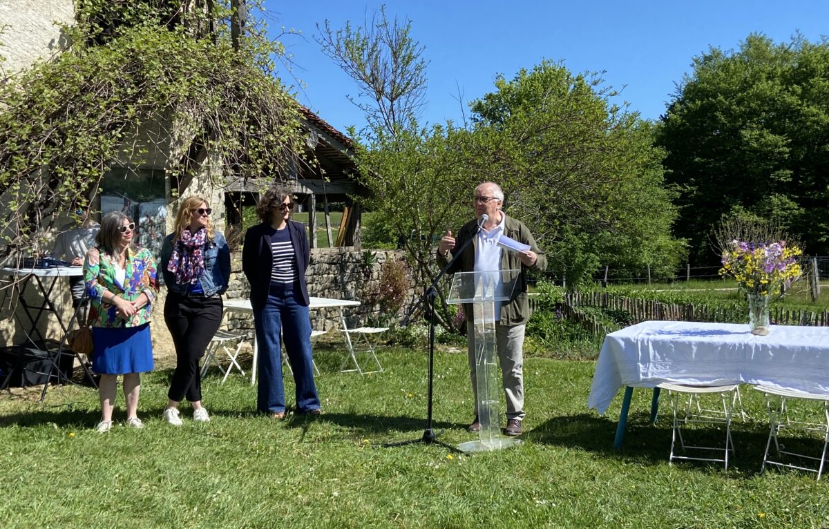 Inauguration de l'exposition avec Pierre Contoz, président du musée des Maisons comtoises. &copy; Élodie R.