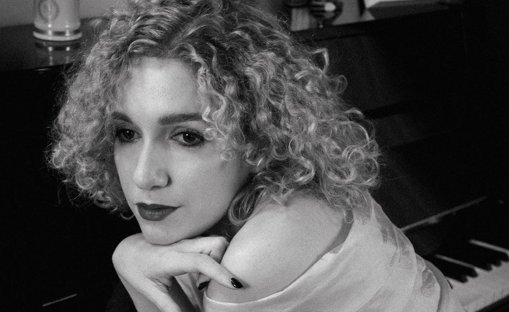 Jade Rema - artiste pop &copy; Juliette Hégédus