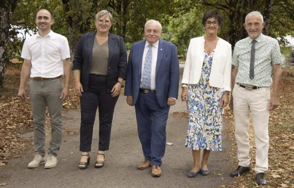 Les membres de la listes Bon sens et proximité : Fabien Henriet, Gladys Deuscher, Jean-François Longeot, Annick Jacquemet et Philippe Mathieu. &copy; DR